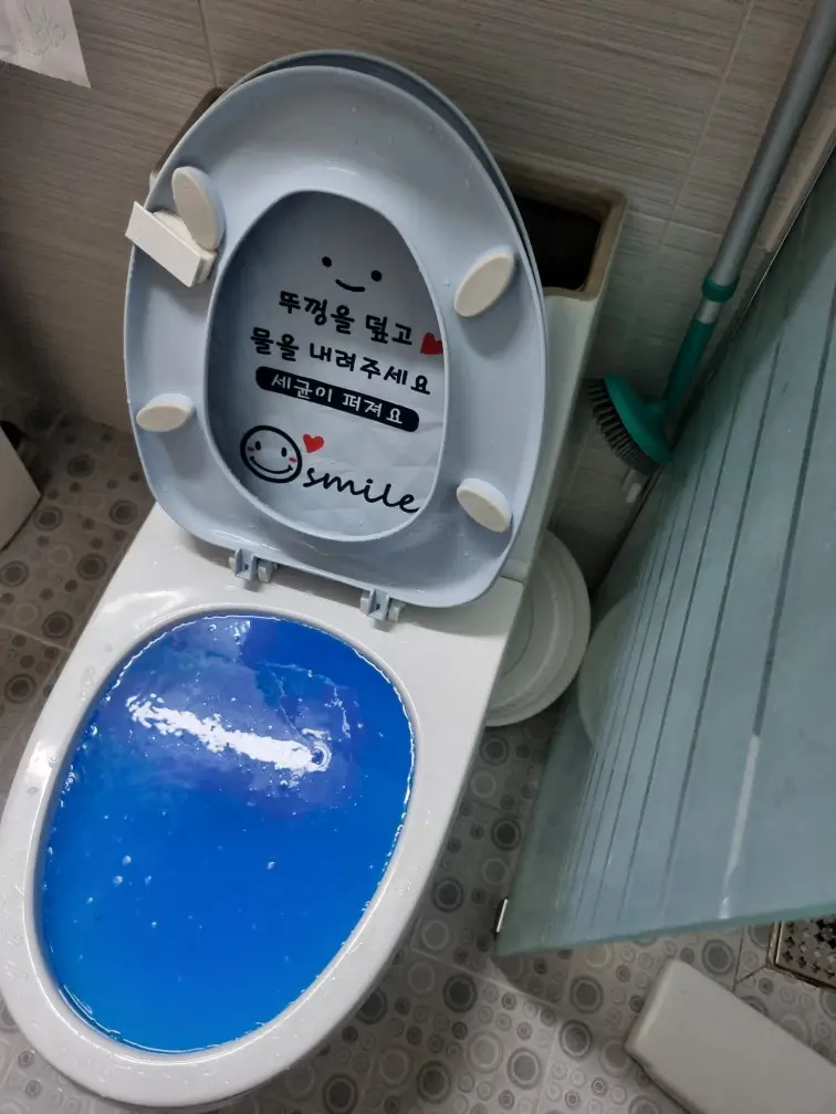 변기막힘 관통기 작업 사례 - 심각한 막힘도 해결